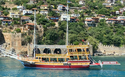 RELAX BOAT TOUR