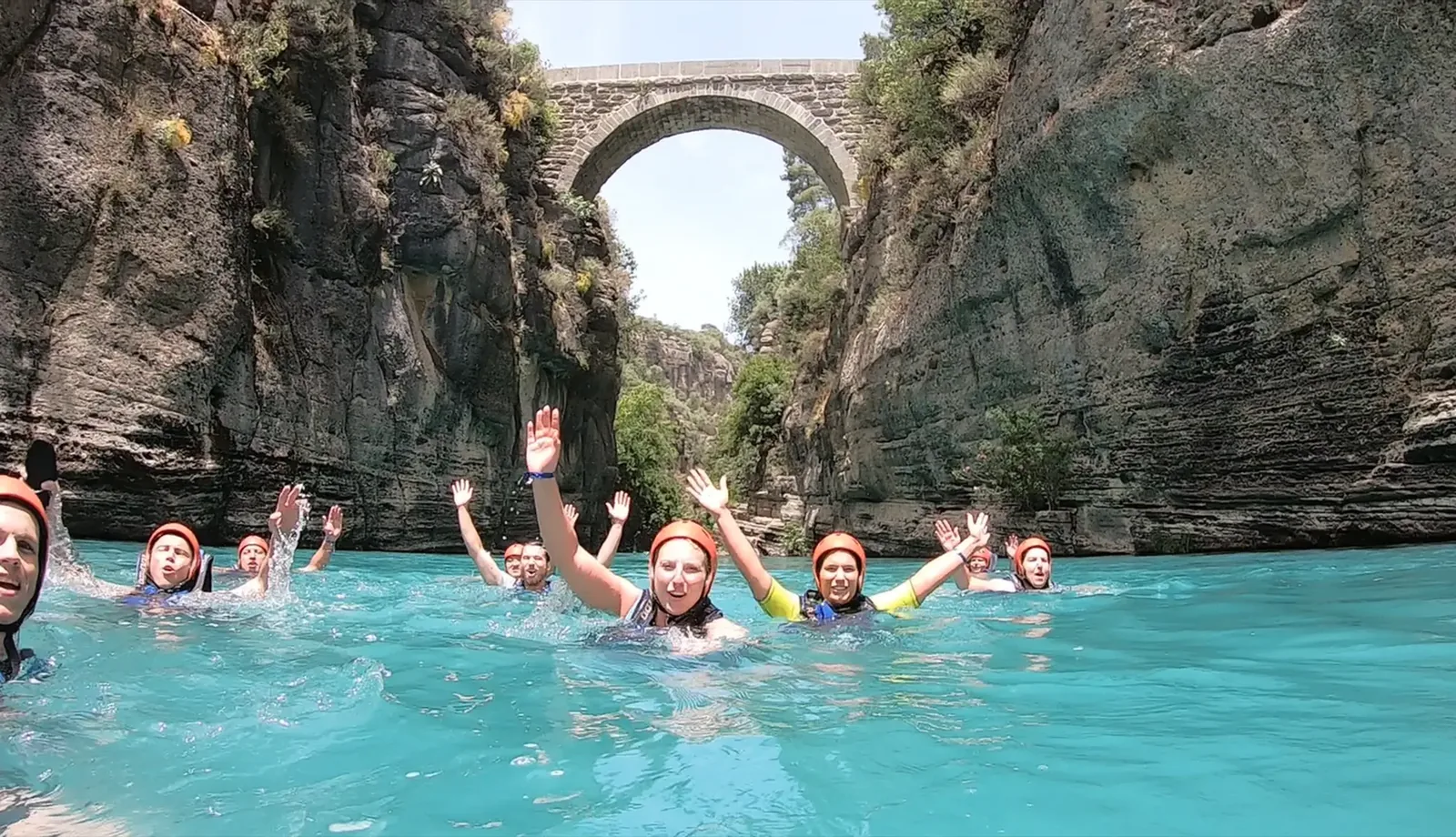 Canyoning, Rafting & Zipline — ein Tag im Wasser — 9